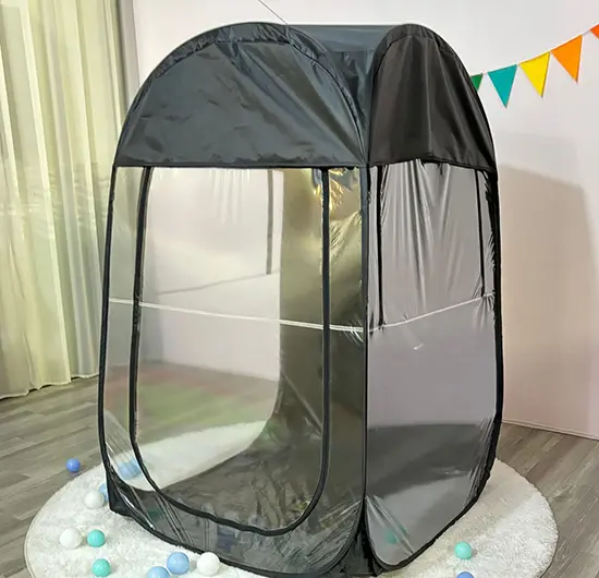 SoloShield: Instant Pop-Up Tent for Fishing & Events