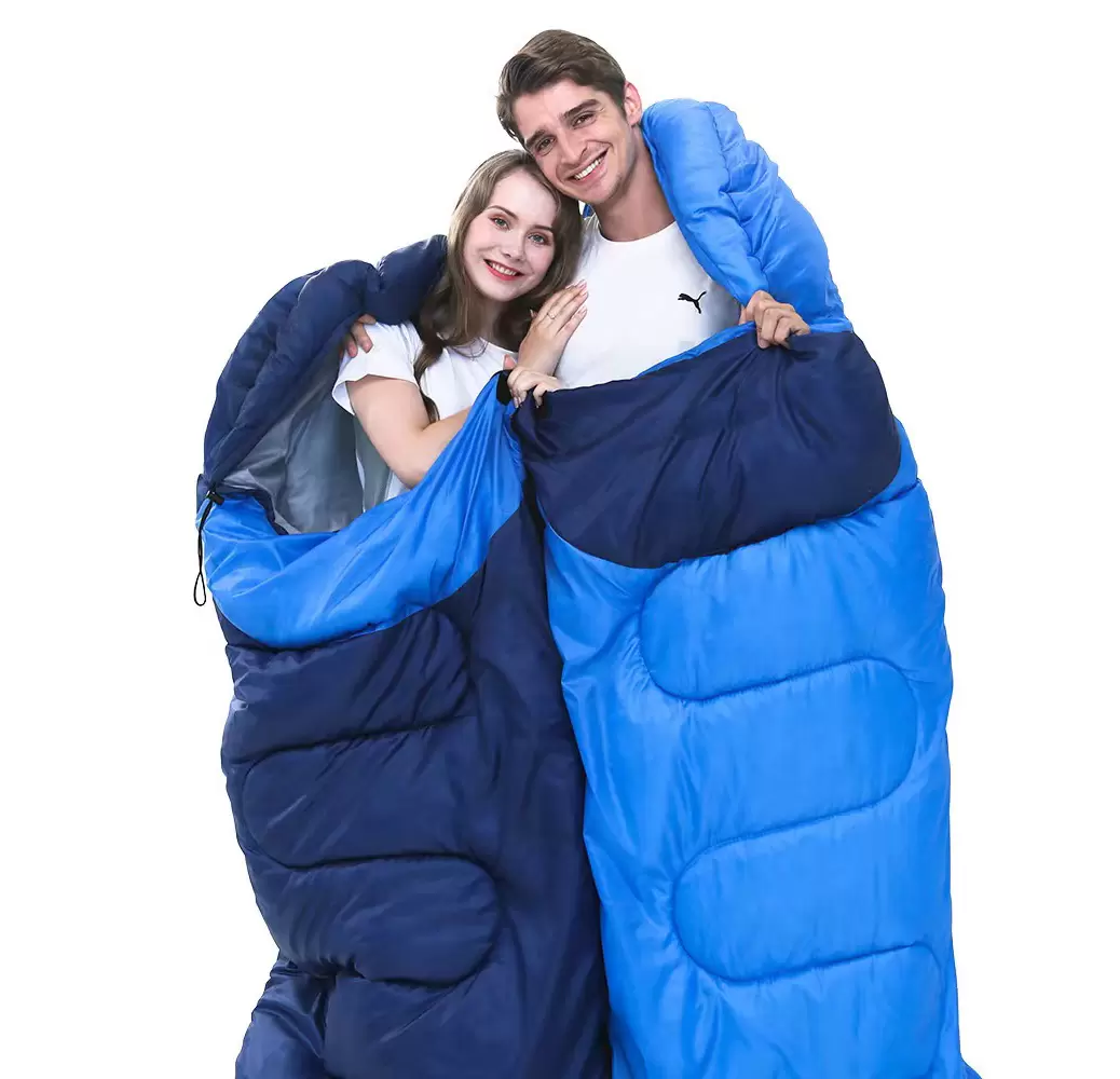 Colorblocked sleeping bag in medium green and medium blue