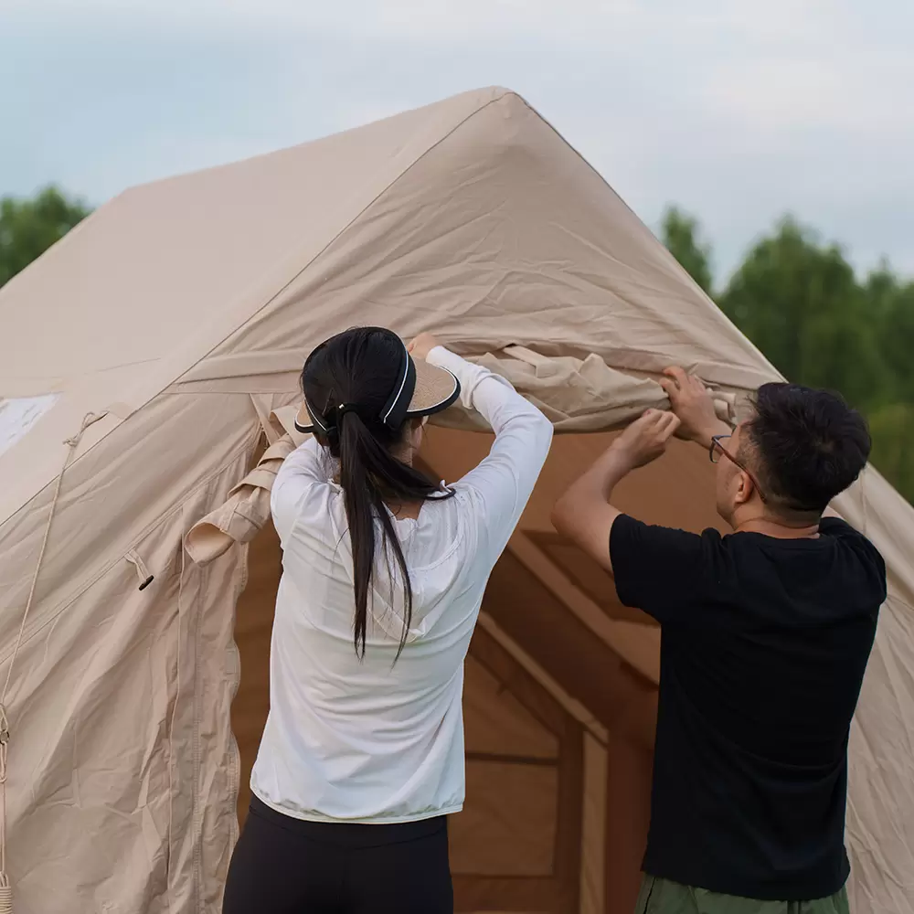 Inflatable Wilderness Haven: Effortless Outdoor Escapes